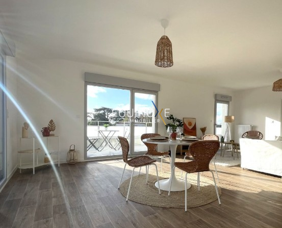 Agence immobilière de CHAMPALAUNE Julien